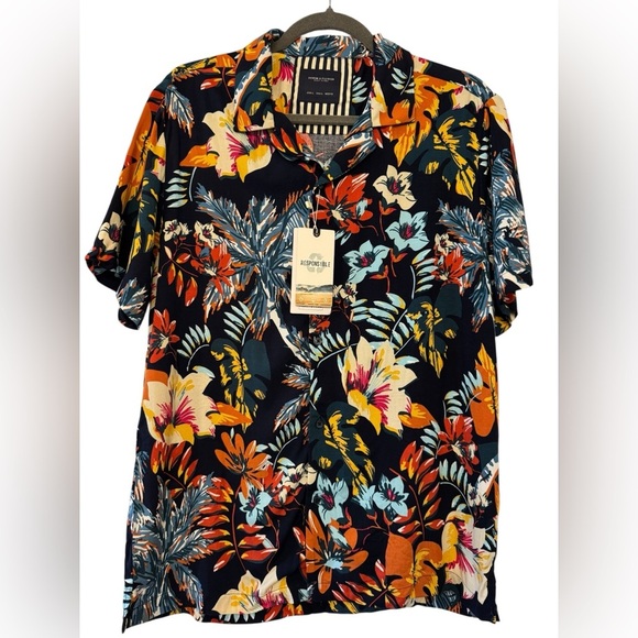 Denim and Flower Ricky Singh Hawaiian Print Shirt - Picture 1 of 10